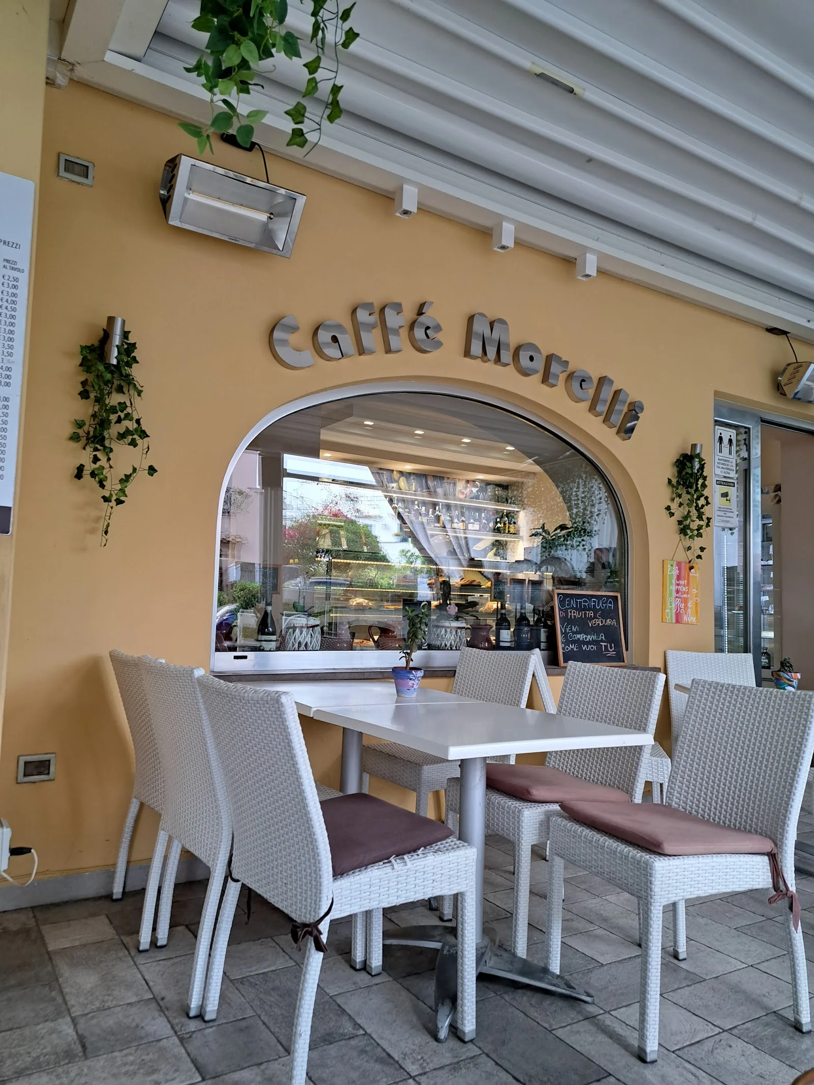 Bar Caffè Morelli a Ischia – foto 1