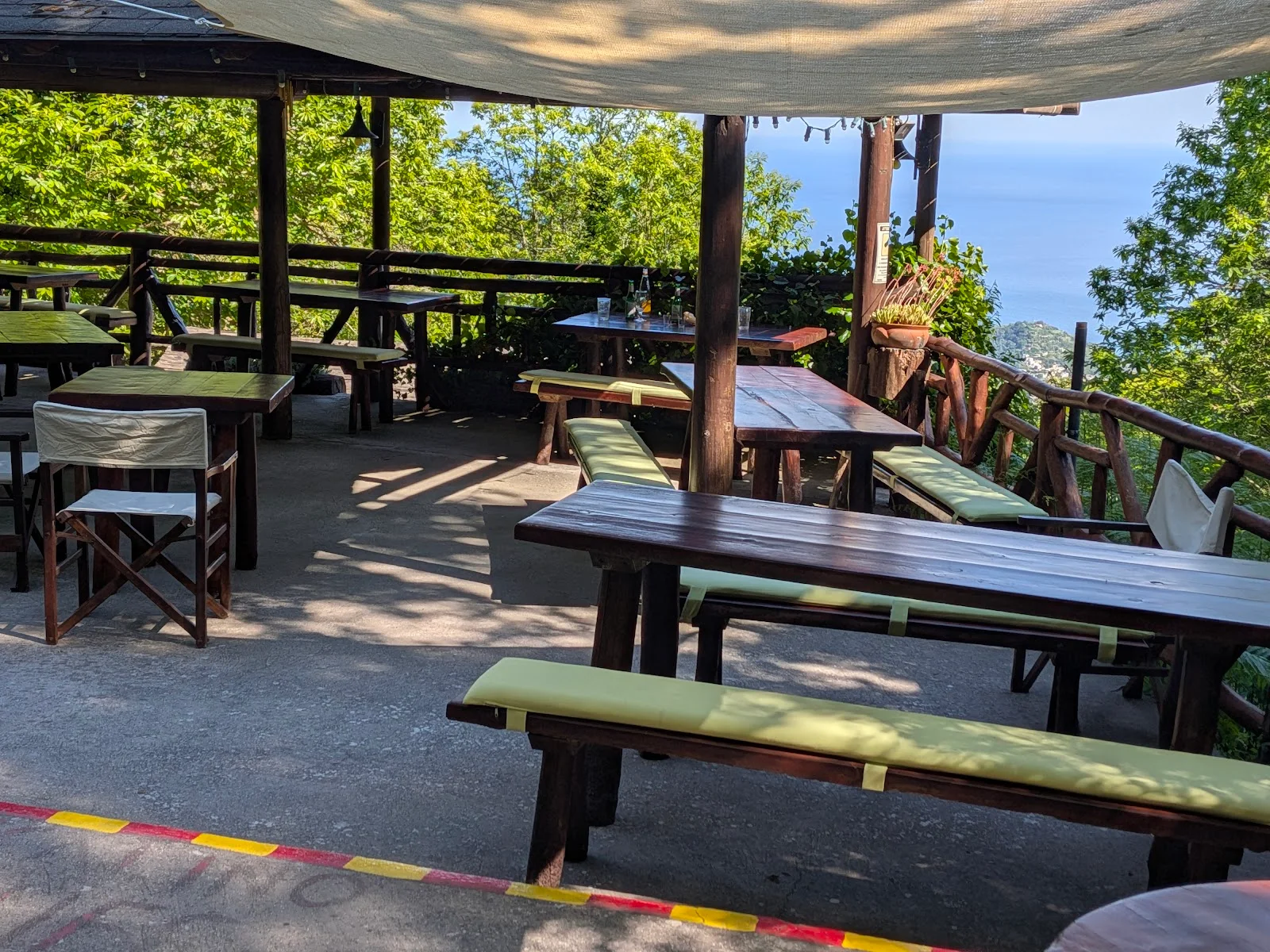 La Porta di Agartha ; ristorante a Serrara Fontana – foto 4