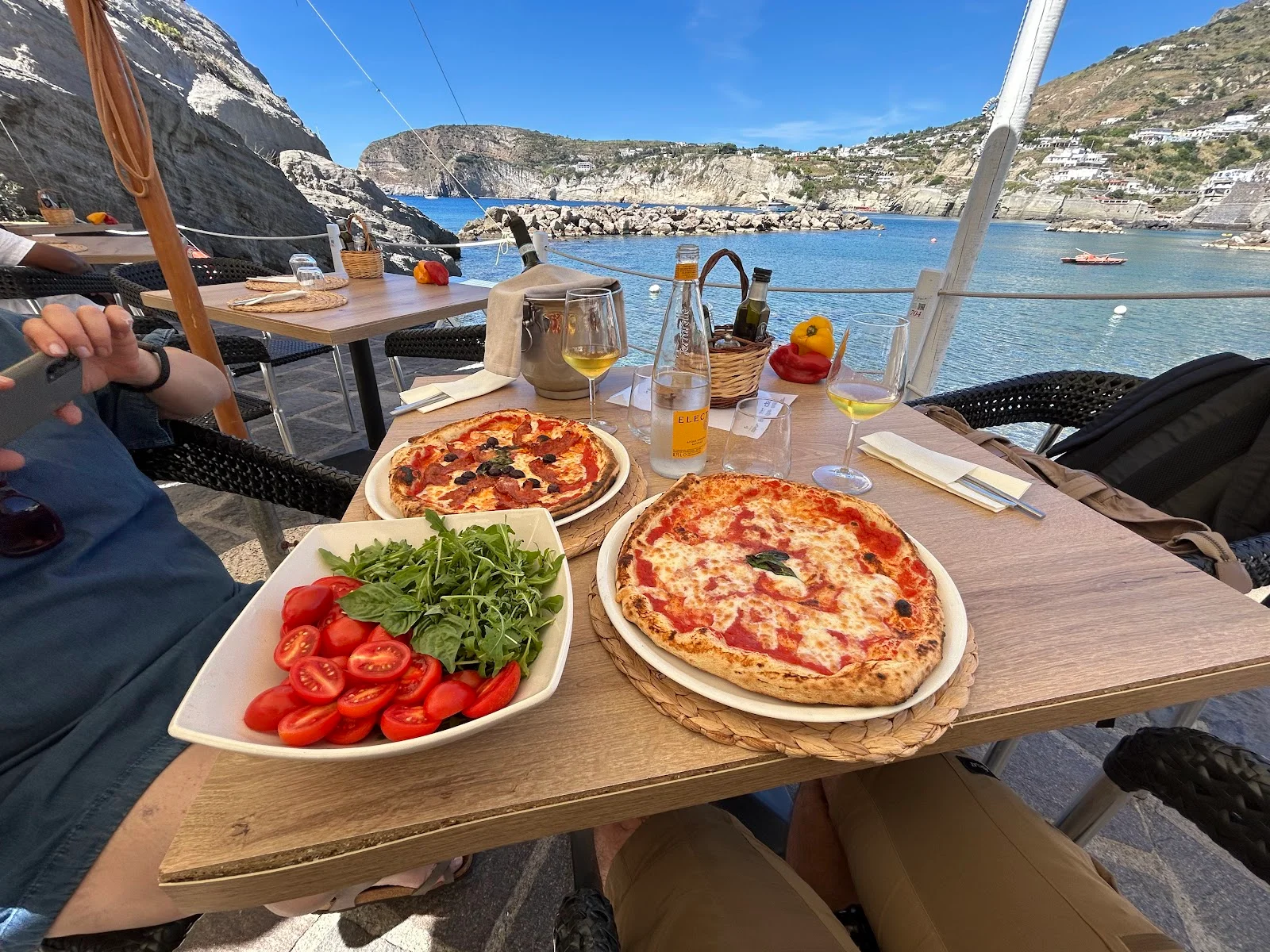Ristorante Pizzeria & Beach Club La Brezza a Sant'Angelo – foto 5