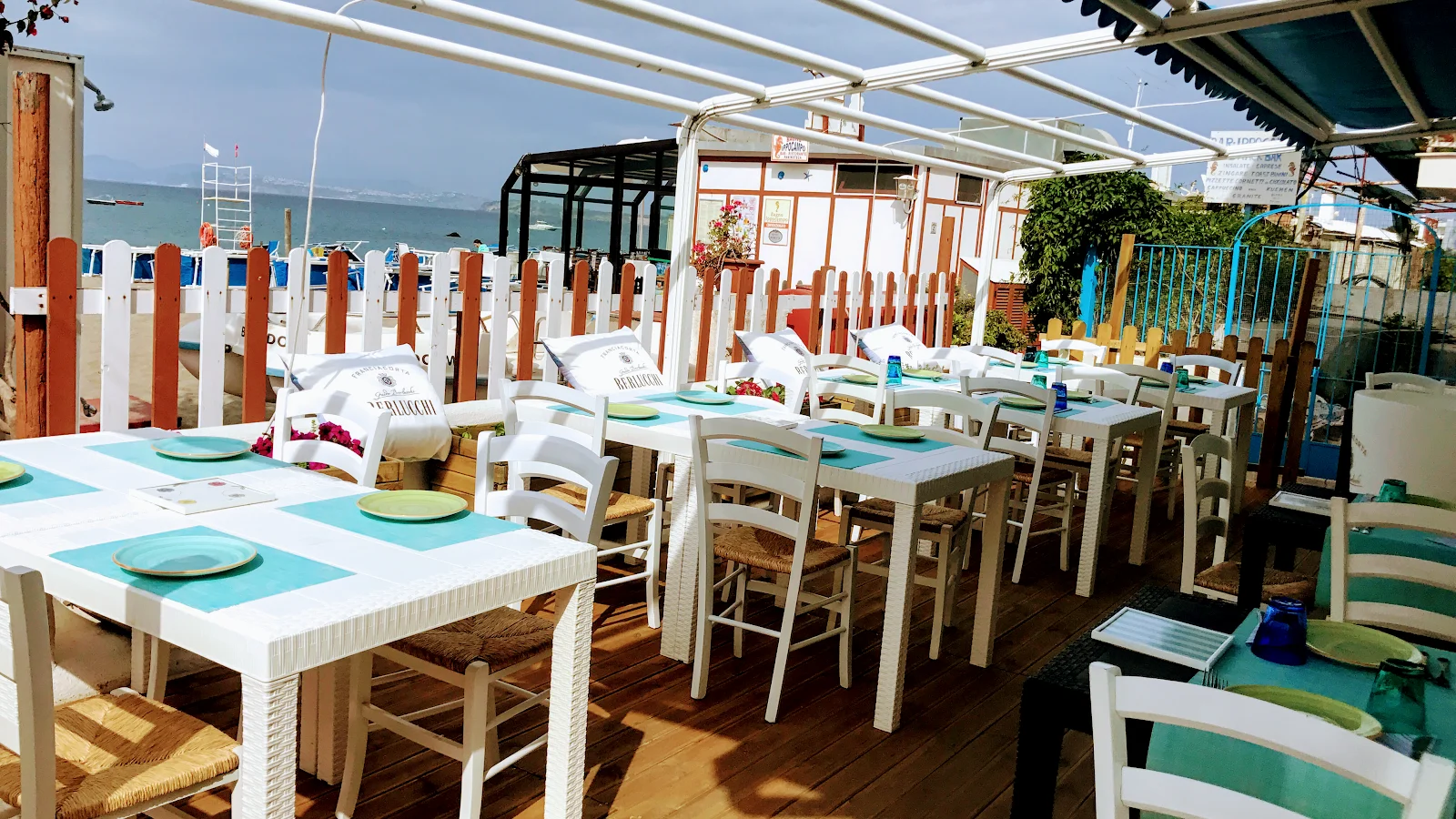 Pazziella Beach Bar & Restaurant a Ischia – foto 1