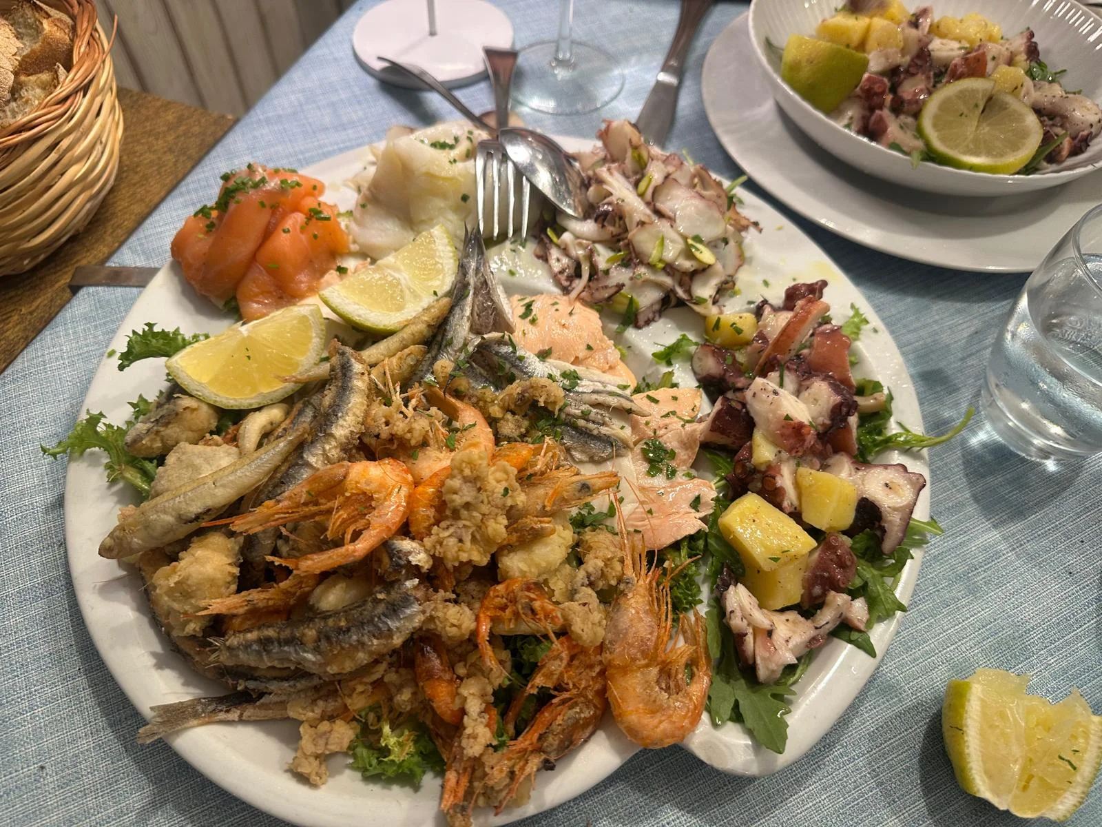 Ristorante Pizzeria la Bella Napoli al Porto a Forio – foto 3